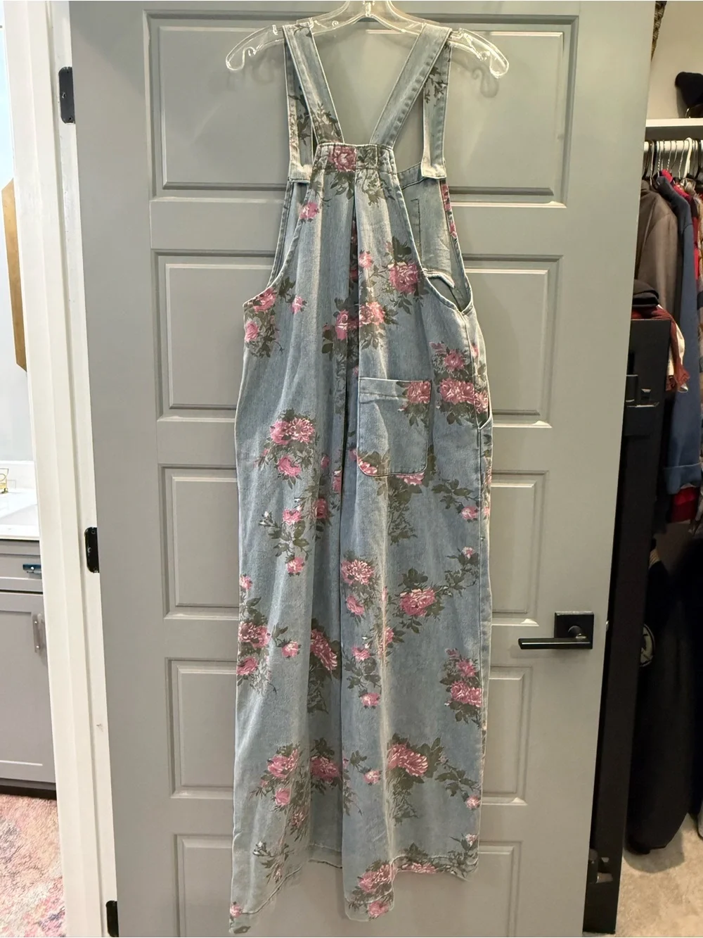 Boutique NWOT Floral Denim Overalls Jumpsuit in Light Blue and Pink Florals